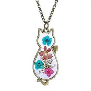 Dried Floral Crossbody Necklace with Gold Chain — feature 5
