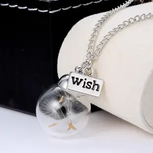 Dried Floral Crossbody Necklace with Gold Chain — feature 6