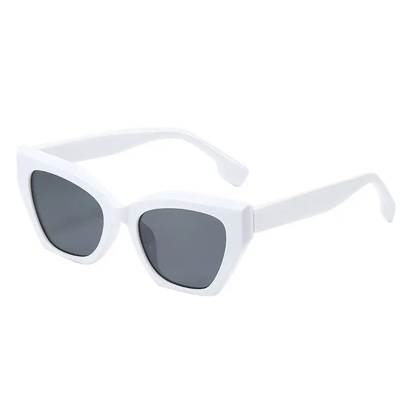Turtle Print Cat's Eye Sunglasses for Women - Image 7