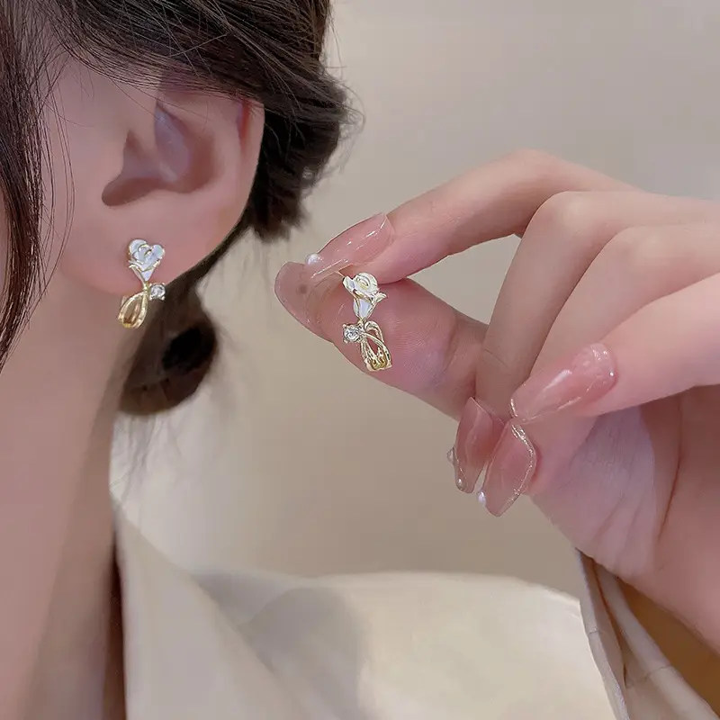 S925 Silver Heart Needle Ear Studs for Women