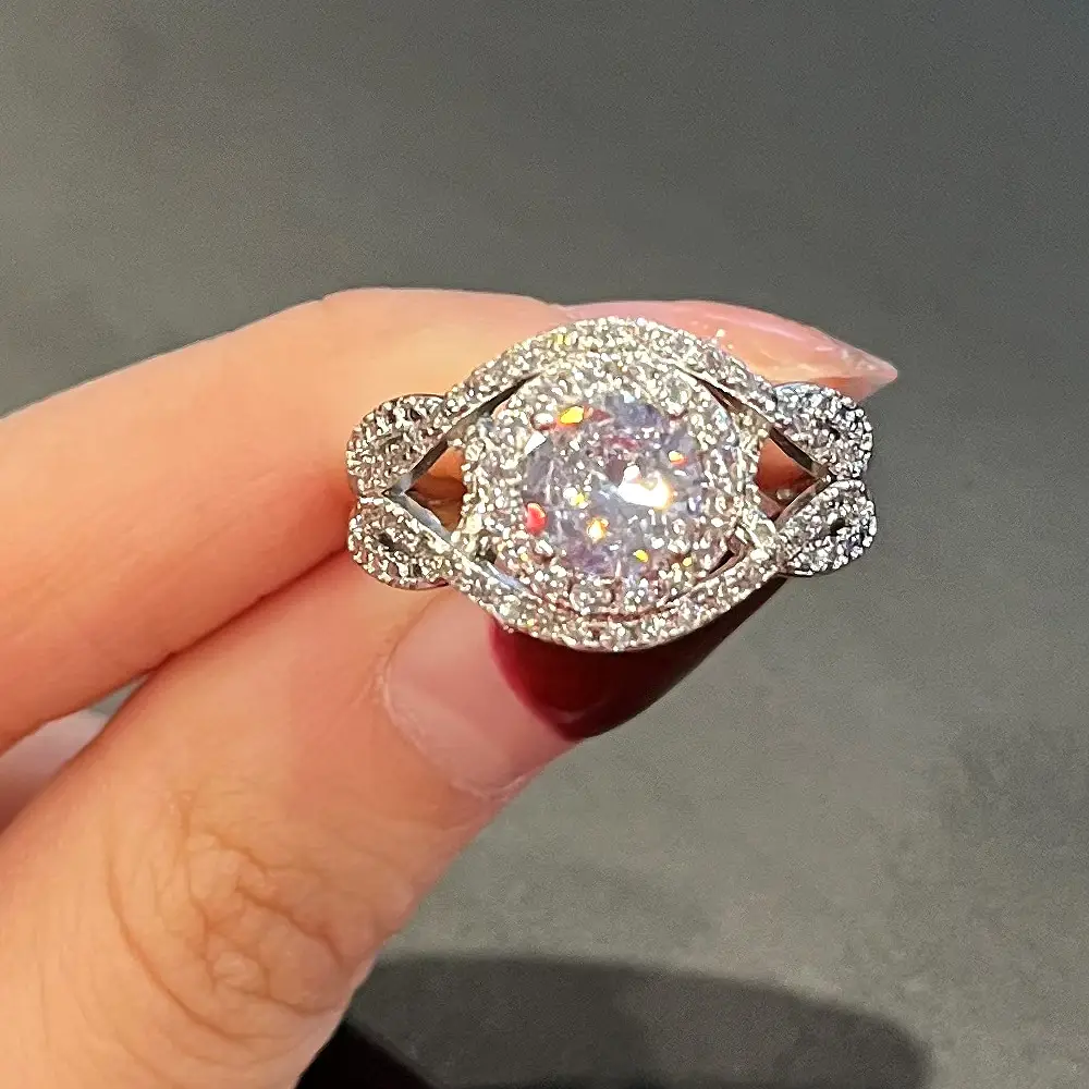Cao Shi Full Diamond Zircon Engagement Ring for Women - Image 2