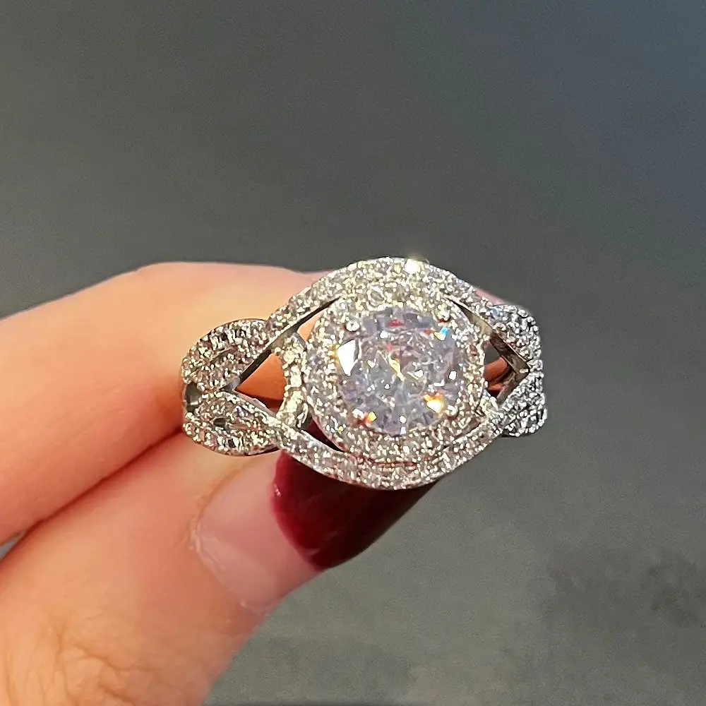 Cao Shi Full Diamond Zircon Engagement Ring for Women - Image 3