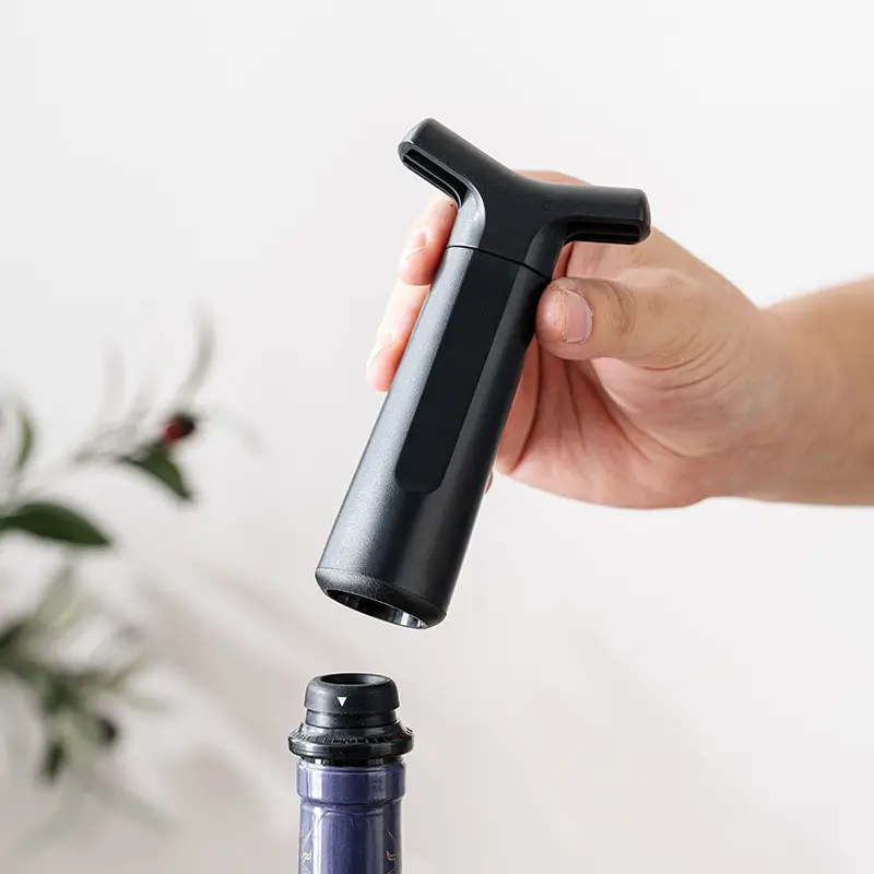 Universal Vacuum Wine Bottle Pump Set with 4 Plugs - Image 5