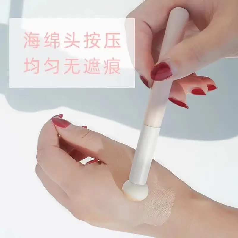 Small Mushroom Sponge Concealer Brush for Pockmarks - Image 3