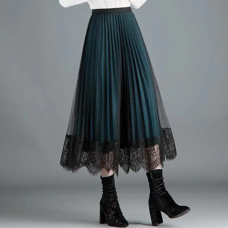 Women's Lace Pleated Skirt Large Winter Warm - Image 2