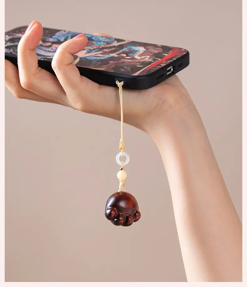 Sandalwood Cat's Claw Mobile Phone Lanyard — feature 14