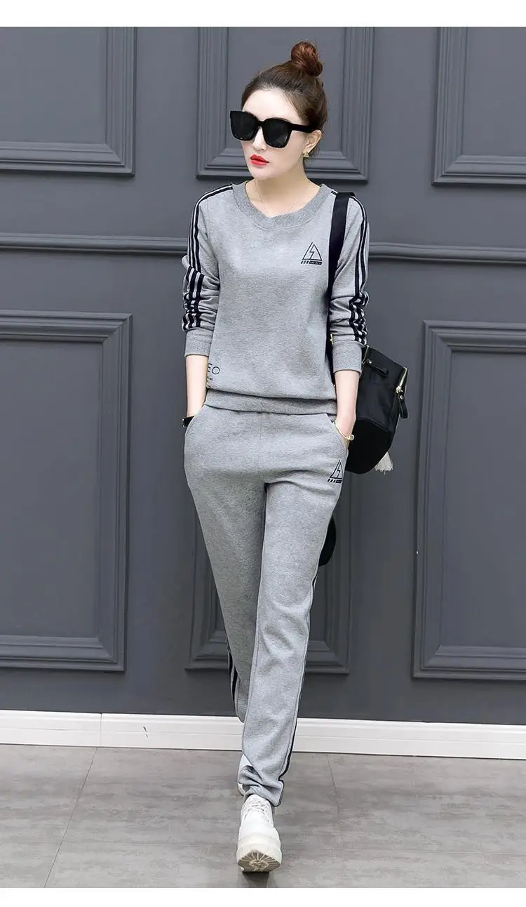 Women Grey Sweatshirt Track Suit Long Sleeve Crewneck Large — feature 3