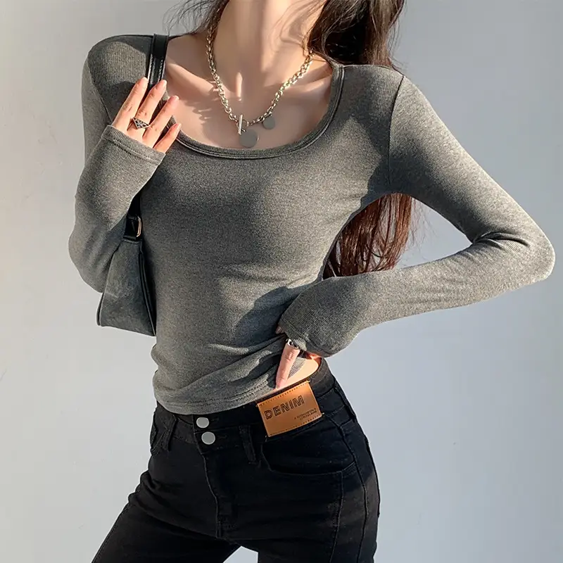 Women's White Long Sleeve Round Neck T-Shirt - Image 6