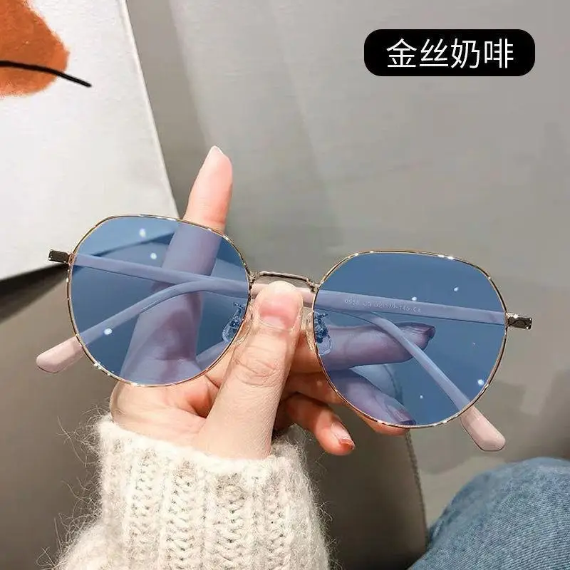 Women Korean Style Color-changing Sunglasses Anti-blue High-definition - Image 16