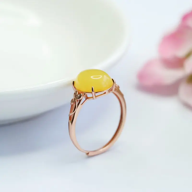 Guan Yu Inlaid Amber Ring Yellow Honey Design - Image 5