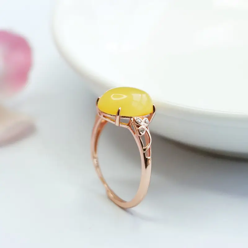 Guan Yu Inlaid Amber Ring Yellow Honey Design — feature 11