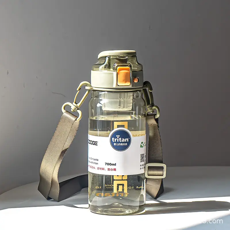 SKU-06-绿色700ml【tritan_茶隔背带】.jp