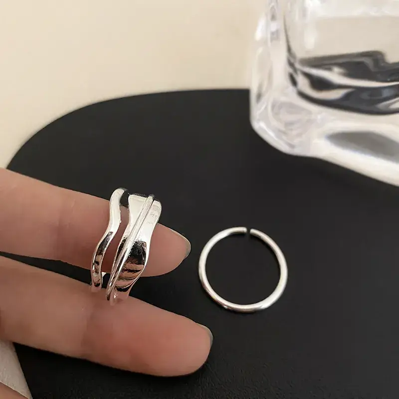 Double Layer Hepburn Style Women's Ring Silver - Image 4