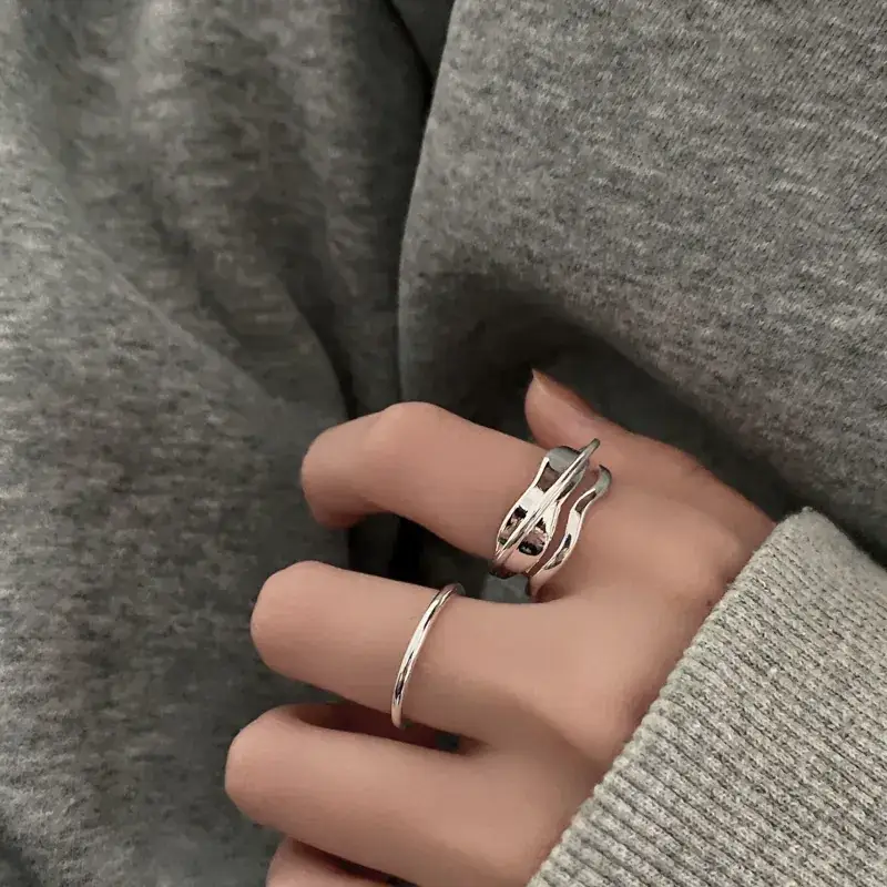 Double Layer Hepburn Style Women's Ring Silver - Image 5