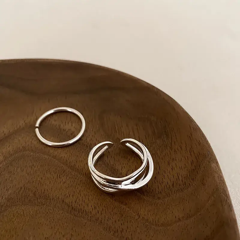 Double Layer Hepburn Style Women's Ring Silver - Image 6