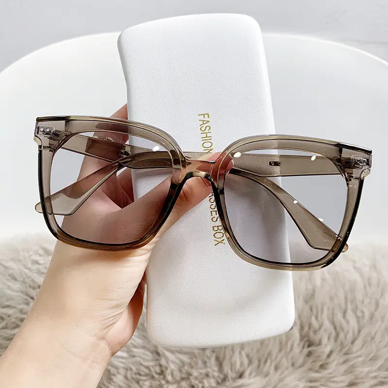 2025 Anti-UV Sunglasses for Men Women Large Frame - Image 3