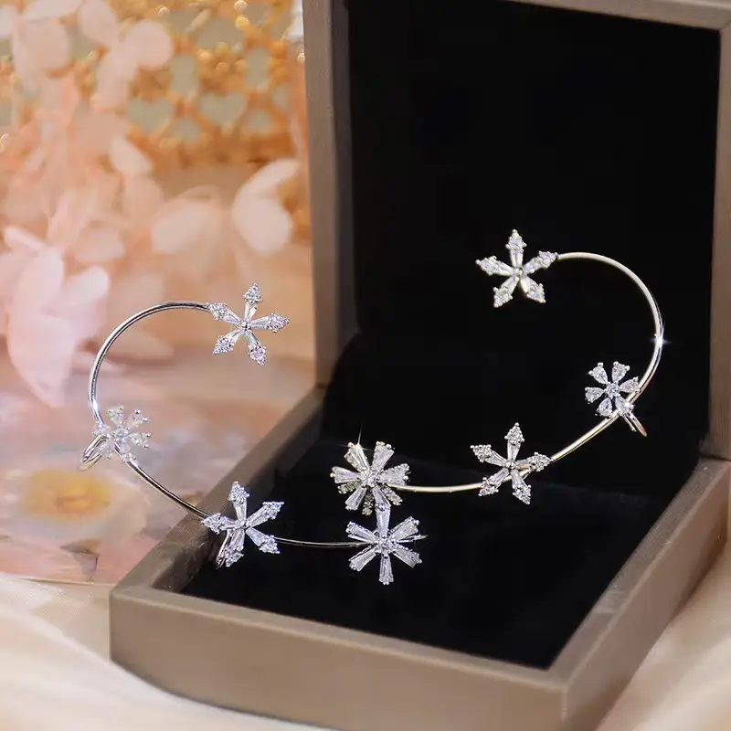 Rotatable Flower Earrings Silver Leaf Design - Image 4