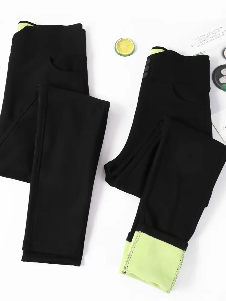 Women Green Pencil Pants Large with White Cap