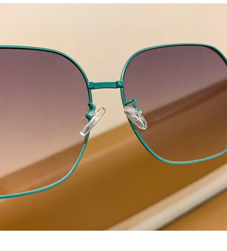 Women's Korean Style Gradual Color Sunglasses with Anti-UV Protection — feature 21