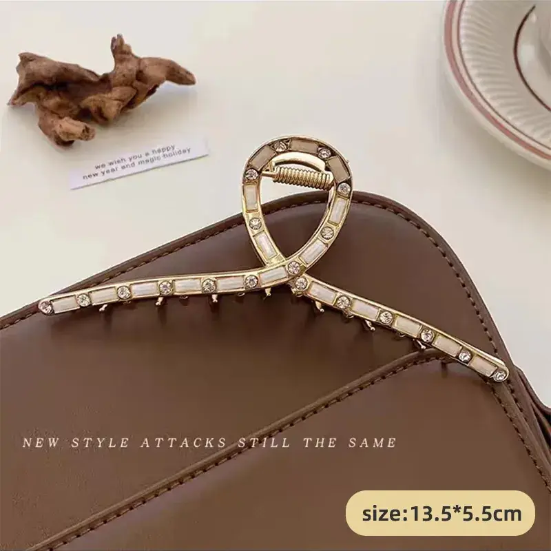 Extra Large Pearl Grasp Hair Clip for Women - Image 2