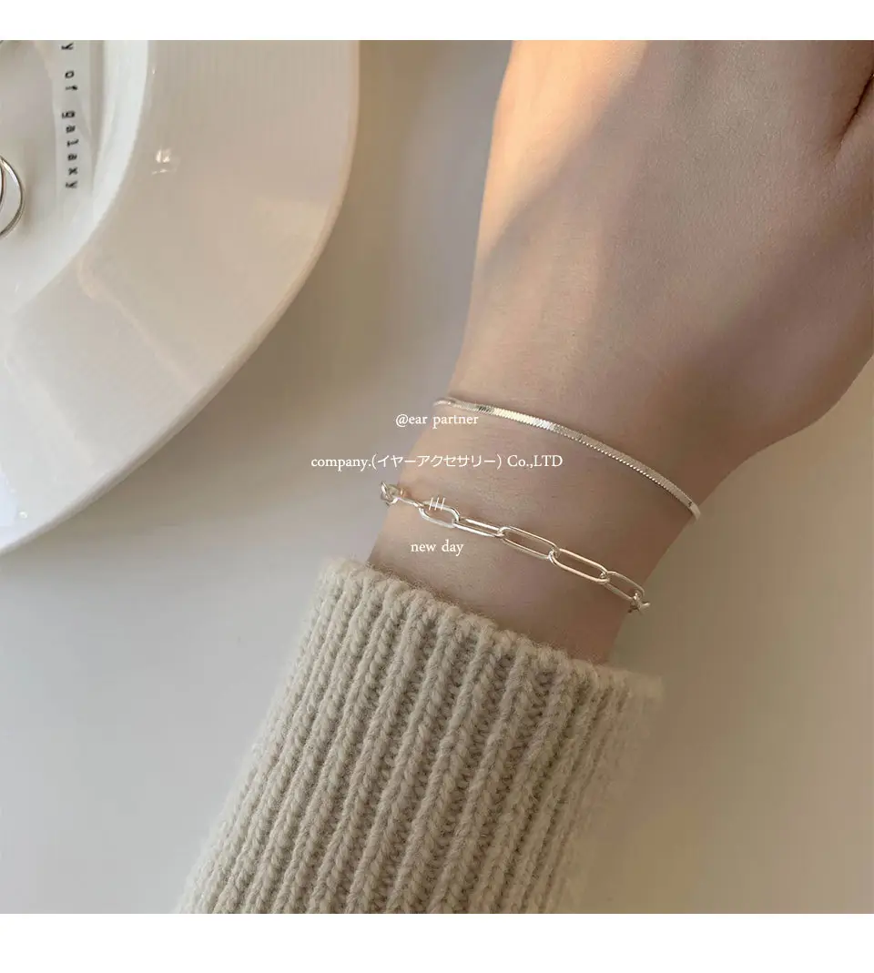 Japanese-style Silver Plated Light Luxury Bracelet for Women — feature 9