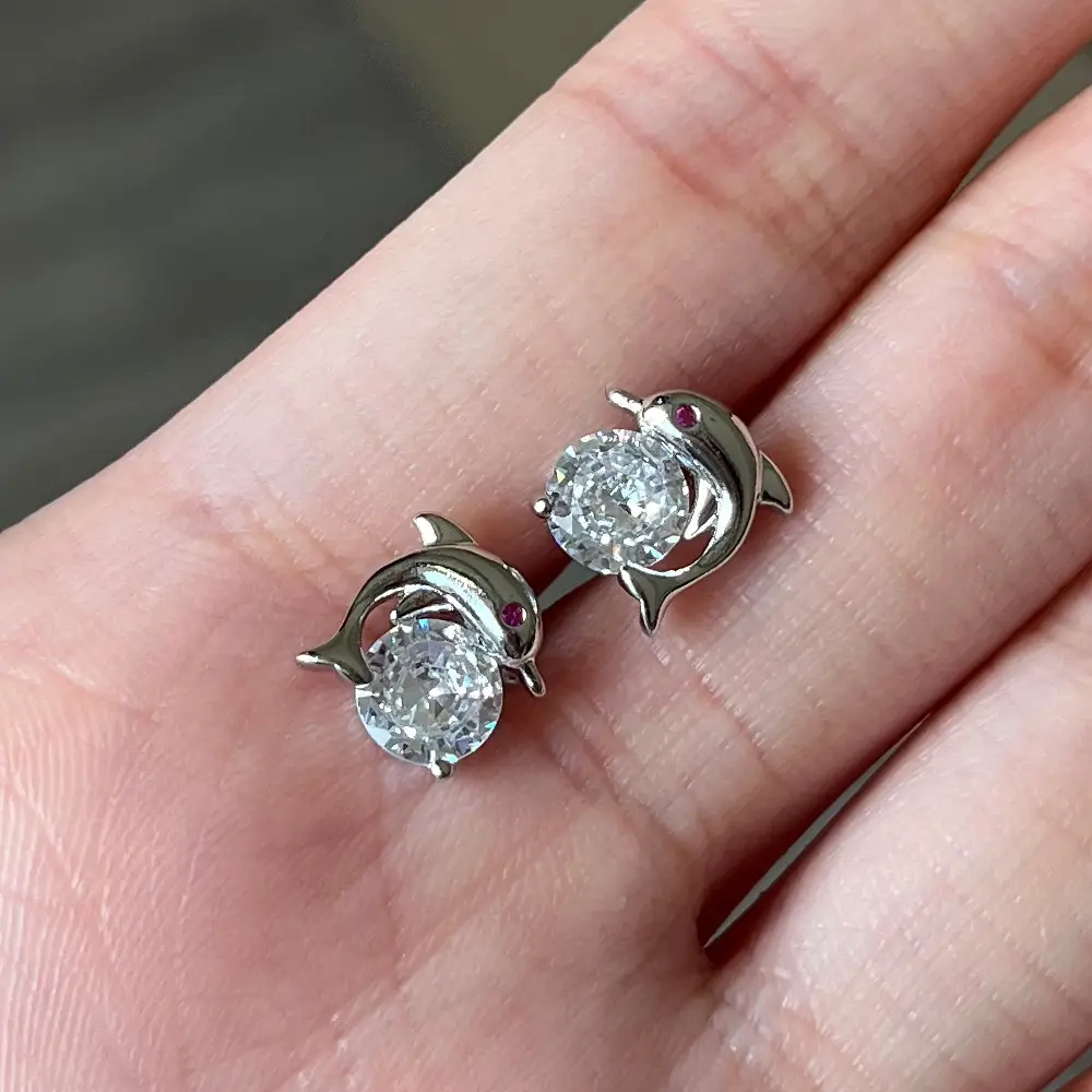 Cao Shi Dolphin Earrings Micro-Inlay Zircon Silver — feature 6