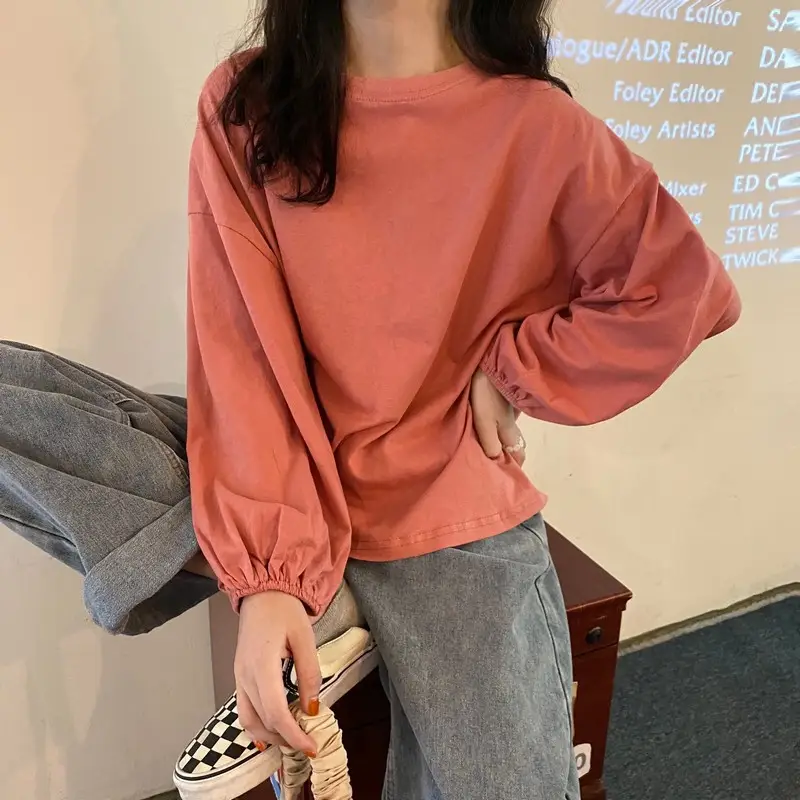 Women's Green Loose Pullover T-Shirt with Long Sleeve Lantern Design - Image 11