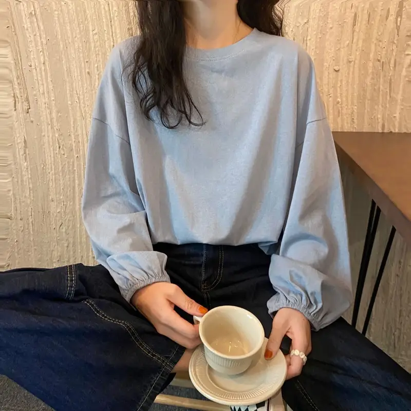 Women's Green Loose Pullover T-Shirt with Long Sleeve Lantern Design — feature 4