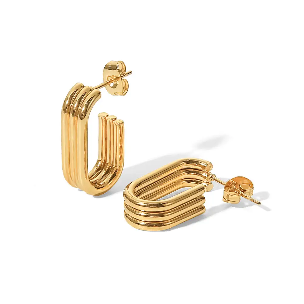 18K Gold U-Shaped Earrings 2.1cm Tall - Image 7