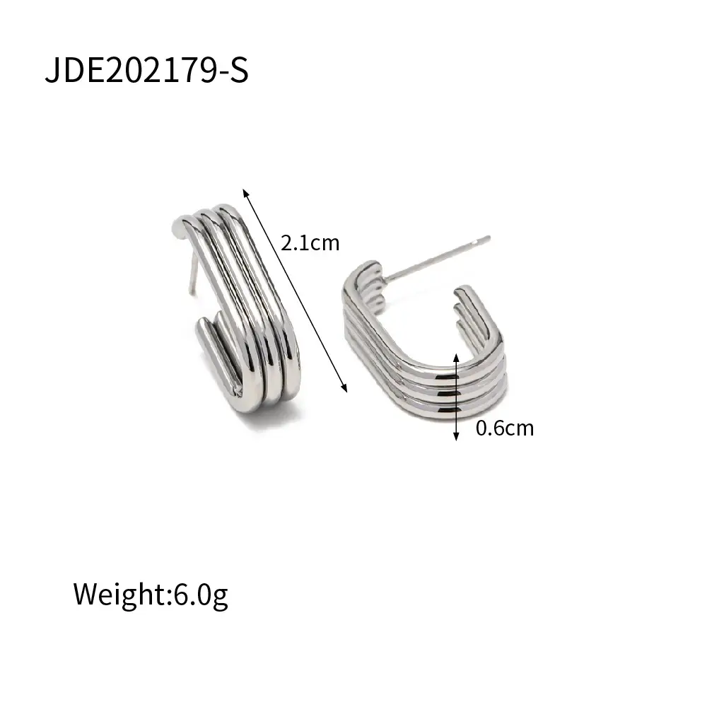 18K Gold U-Shaped Earrings 2.1cm Tall - Image 2