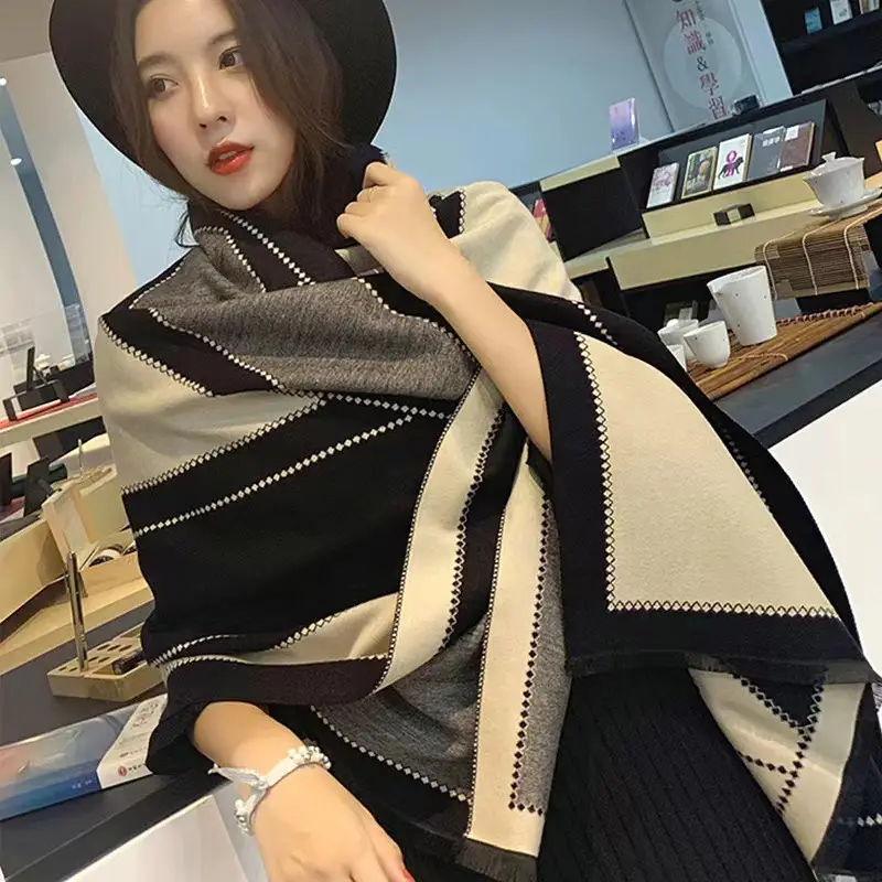 Women's Korean Style Warm Scarf Black White Double Sided - Image 3