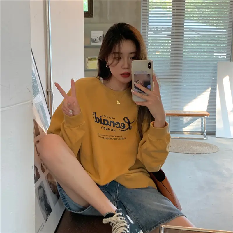 2022 Women Raglan Back Printed Sweatshirt Yellow — feature 36