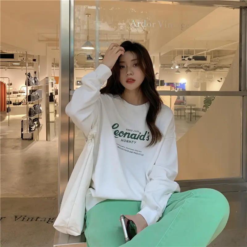 2022 Women Raglan Back Printed Sweatshirt Yellow — feature 5