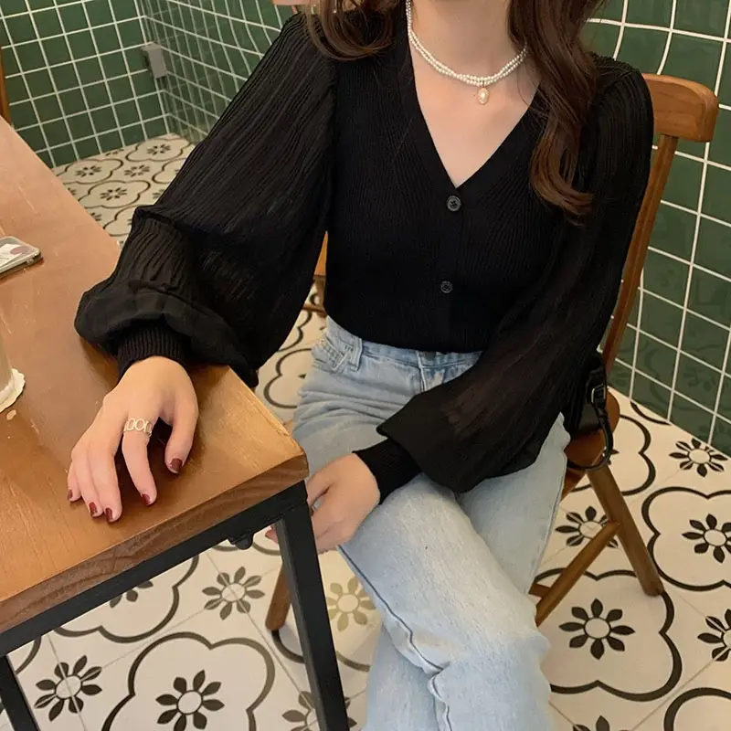 Women's V-Neck Chiffon Sleeveless Sweater 2023 — feature 6