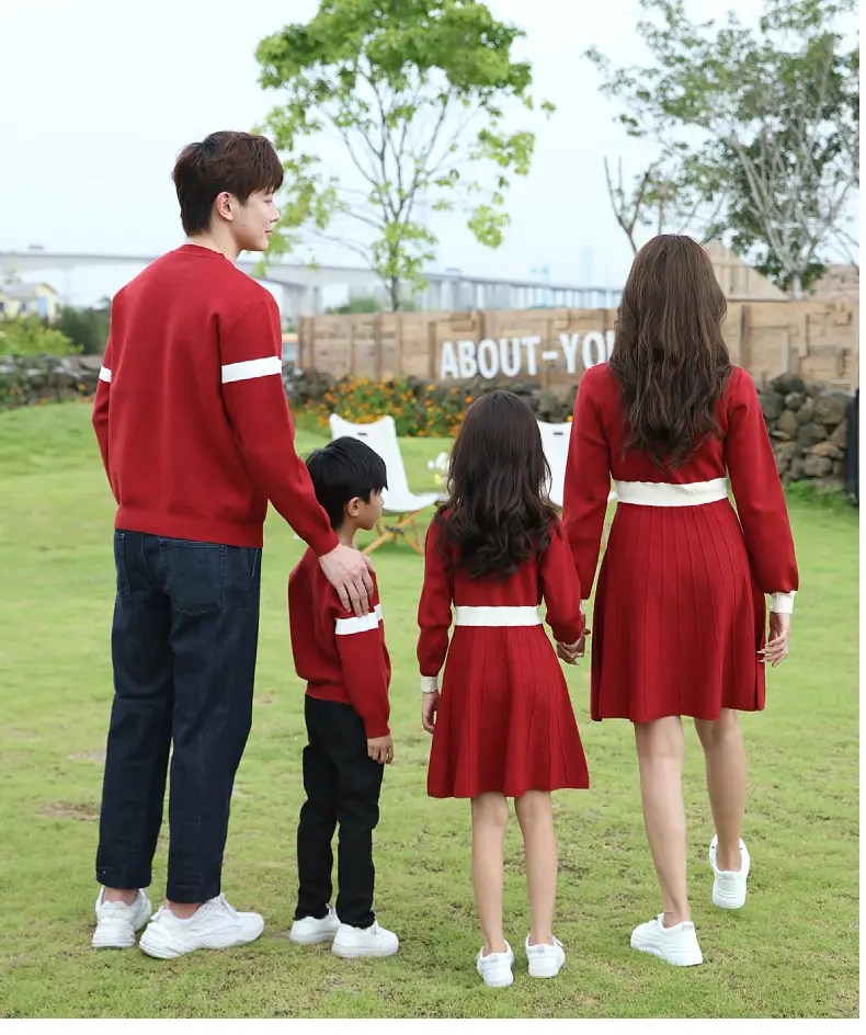 Red Knitwear Family Set for Mother Daughter Winter Wear — feature 25