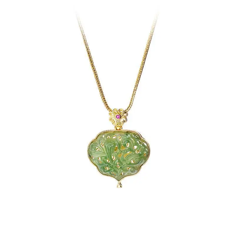 S925 Gold Inlaid Heart Shaped Jade Necklace