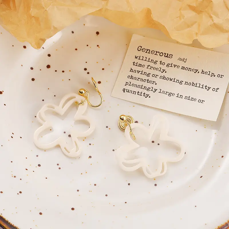 Hollow White Flower Earrings for Women Wholesale - Image 2