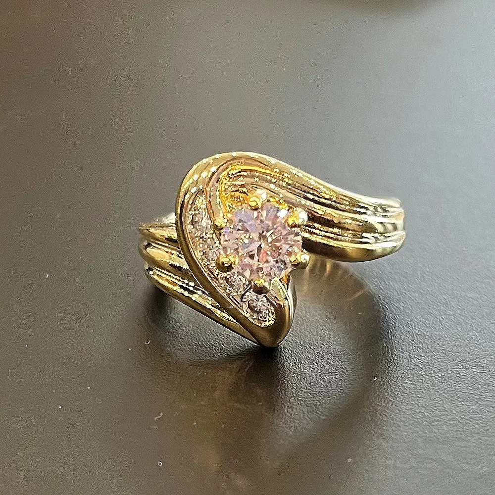 Twisted Zircon Women's Ring Gold Plated — feature 4