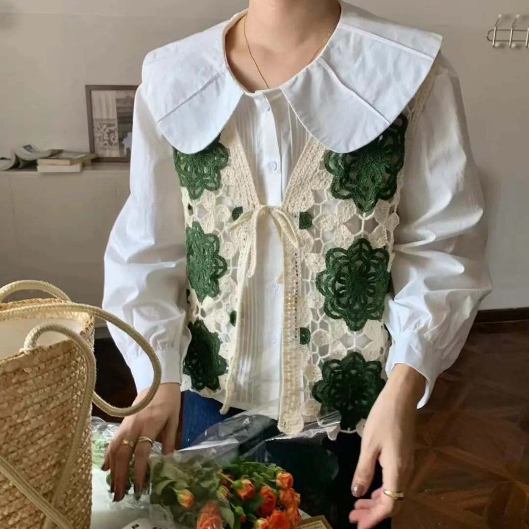 Women's Green Lace-Up Hollow Knitted Vest - Image 3