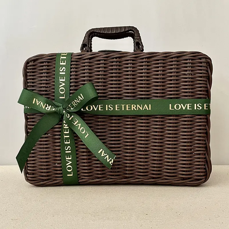 Vintage Woven Gift Box for Wedding & Outdoor Use — feature 19