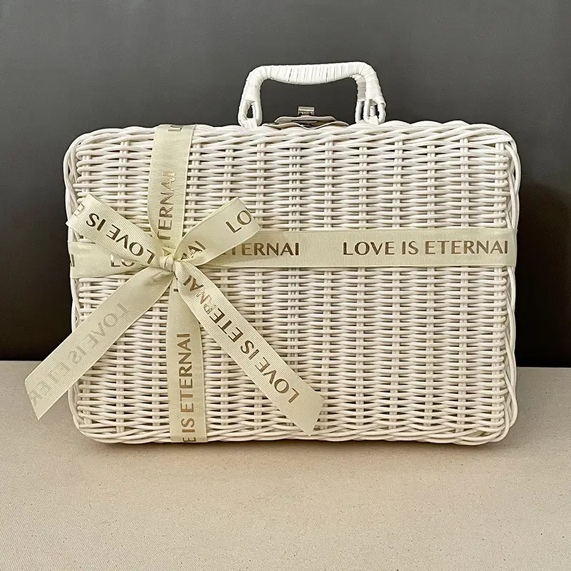 Vintage Woven Gift Box for Wedding & Outdoor Use - Image 15