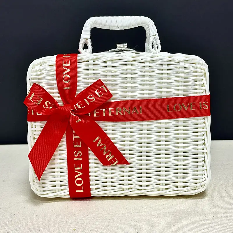 Vintage Woven Gift Box for Wedding & Outdoor Use - Image 16