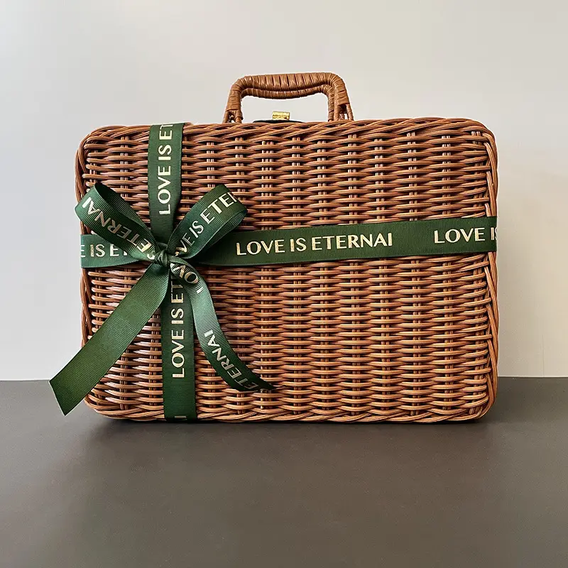 Vintage Woven Gift Box for Wedding & Outdoor Use - Image 2