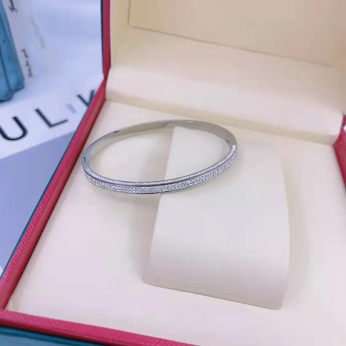 Titanium Bracelet with Diamond Set for Women - Image 9