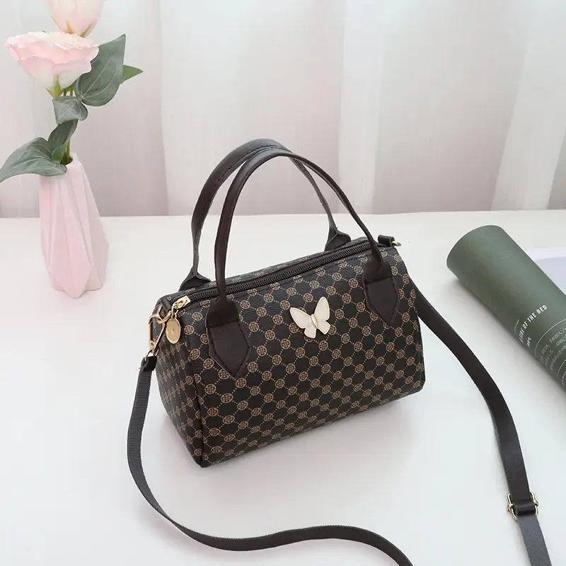 Women's Butterfly Print Handbag with Chain Strap - Image 4