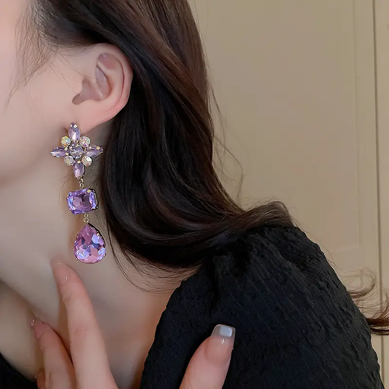 Retro Diamond Flower Drop Silver Needle Earrings - Image 3