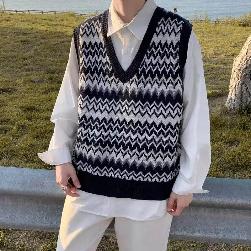 Japanese Style Knitted Vest Men's Sleeveless Outer Wear - Image 20