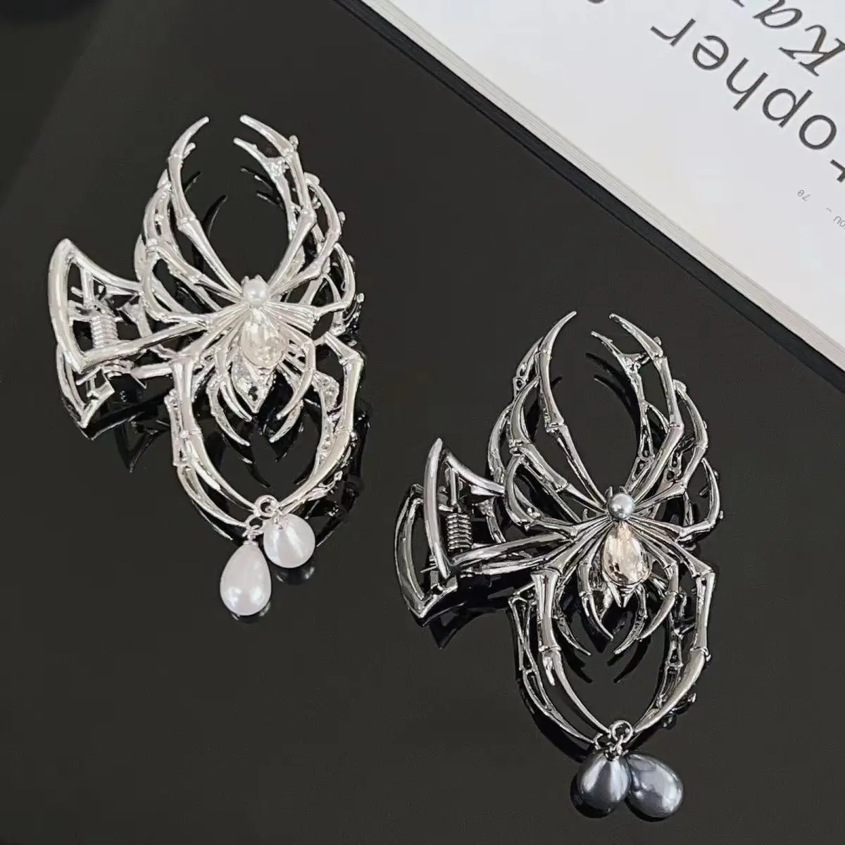 New Spider Hair Clip for Women & Girls — feature 8