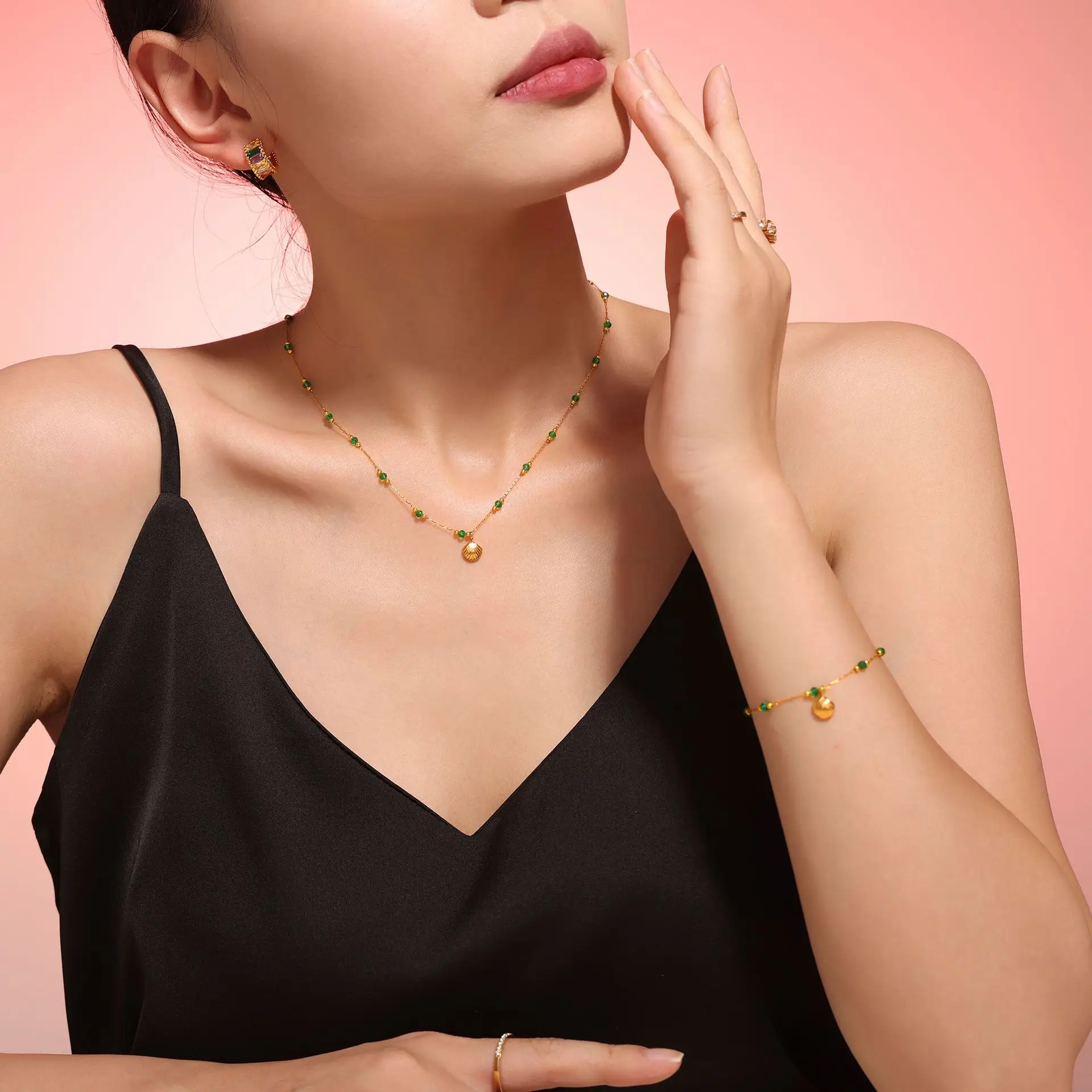 Korean Style Crystal Beads Necklace with Pearl Pendant