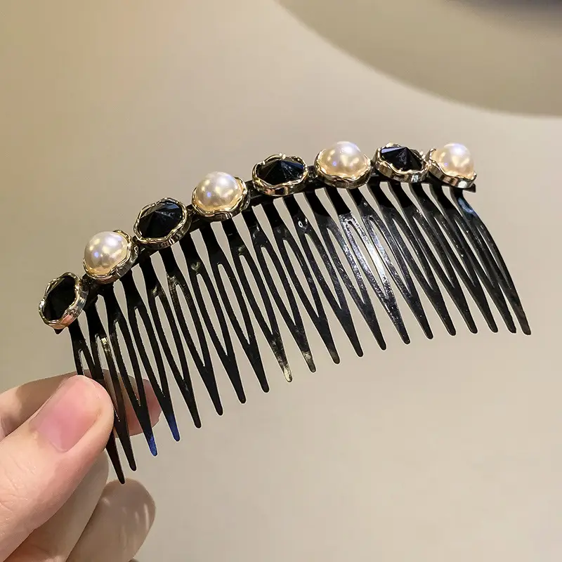 Pearl Hair Comb with Gold Plated Design - Image 6